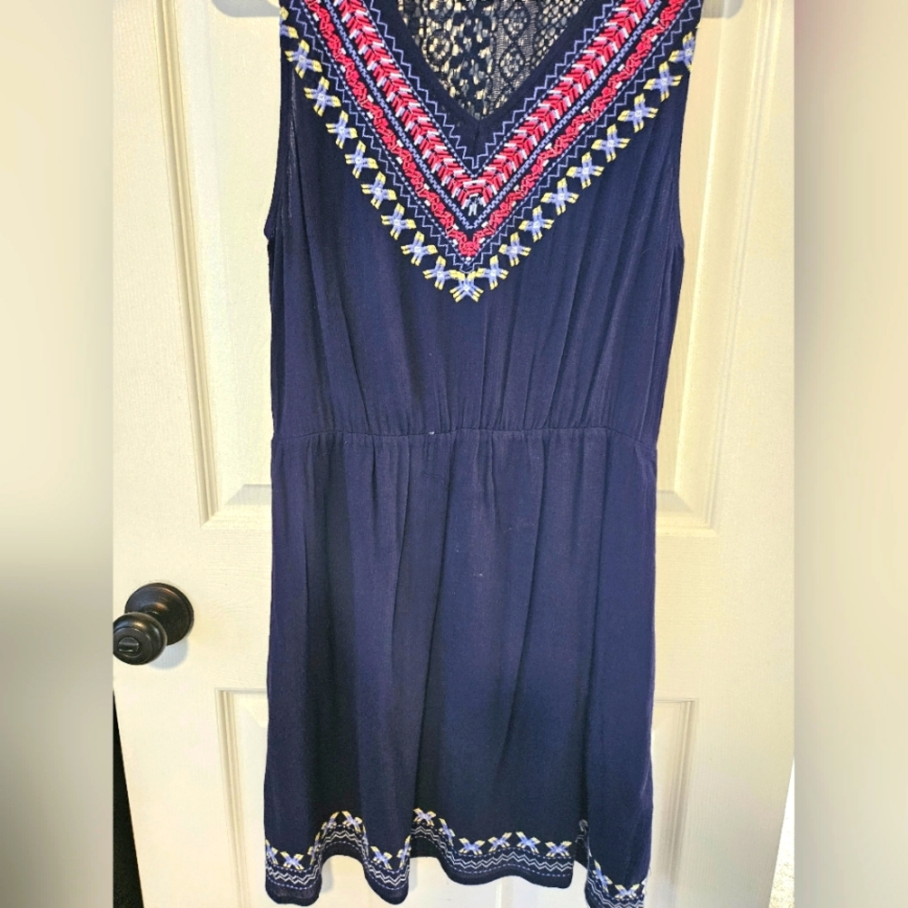 Women's Skies are Blue V Neck, Sheath dress
